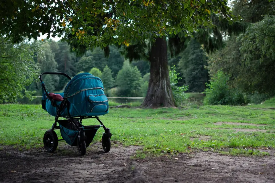 Cochecito de paseo: ciudad o todoterreno, cómo decidir sin arrepentirse